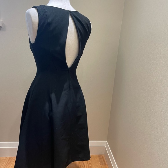 Banana Republic Black Knee-length Dress - Picture 3 of 4